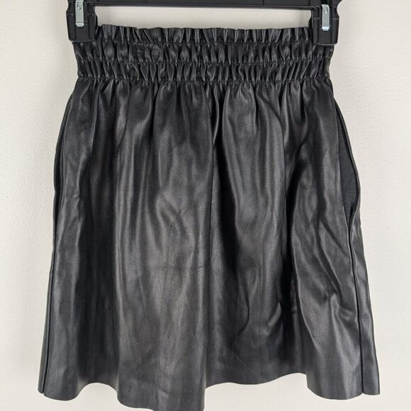 NWOT Faux Leather Mini Skirt Gothcore Biker Emo - Picture 3 of 4